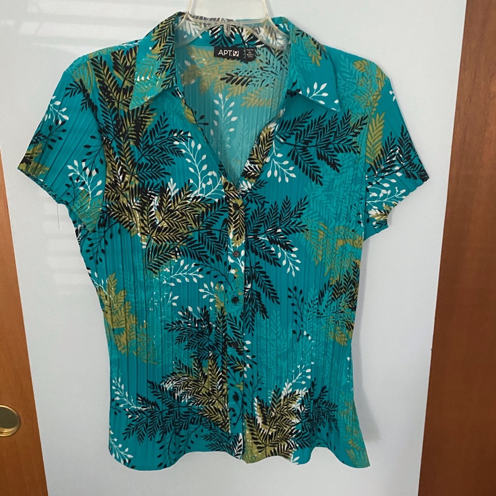 Apt 9 Turquoise button down blouse